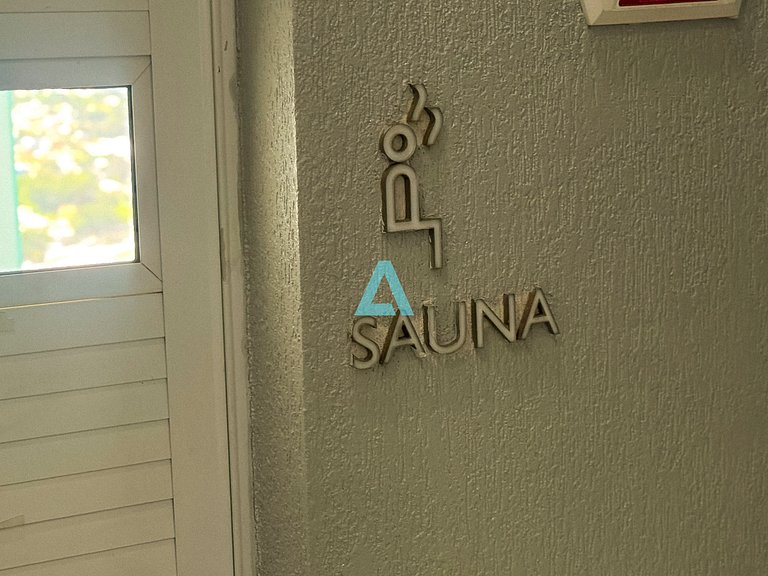 1km Shopping Flamboyant, Metropolitan Barcelona